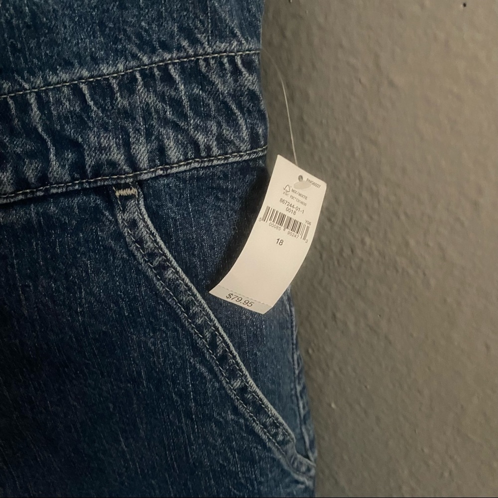 BNWT Gap button from denim dress - Picture 3 of 6